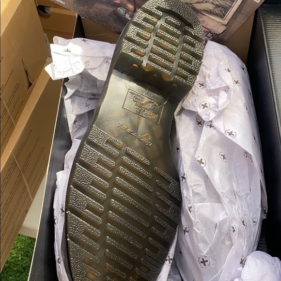 🔥DR MARTENS 1460 SEX PISTOLS NO FUTURE NWT - Picture 10 of 10